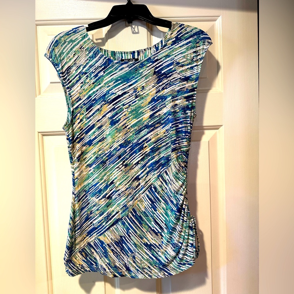 Woman’s small, cap sleeve, Nic+Zoe blouse